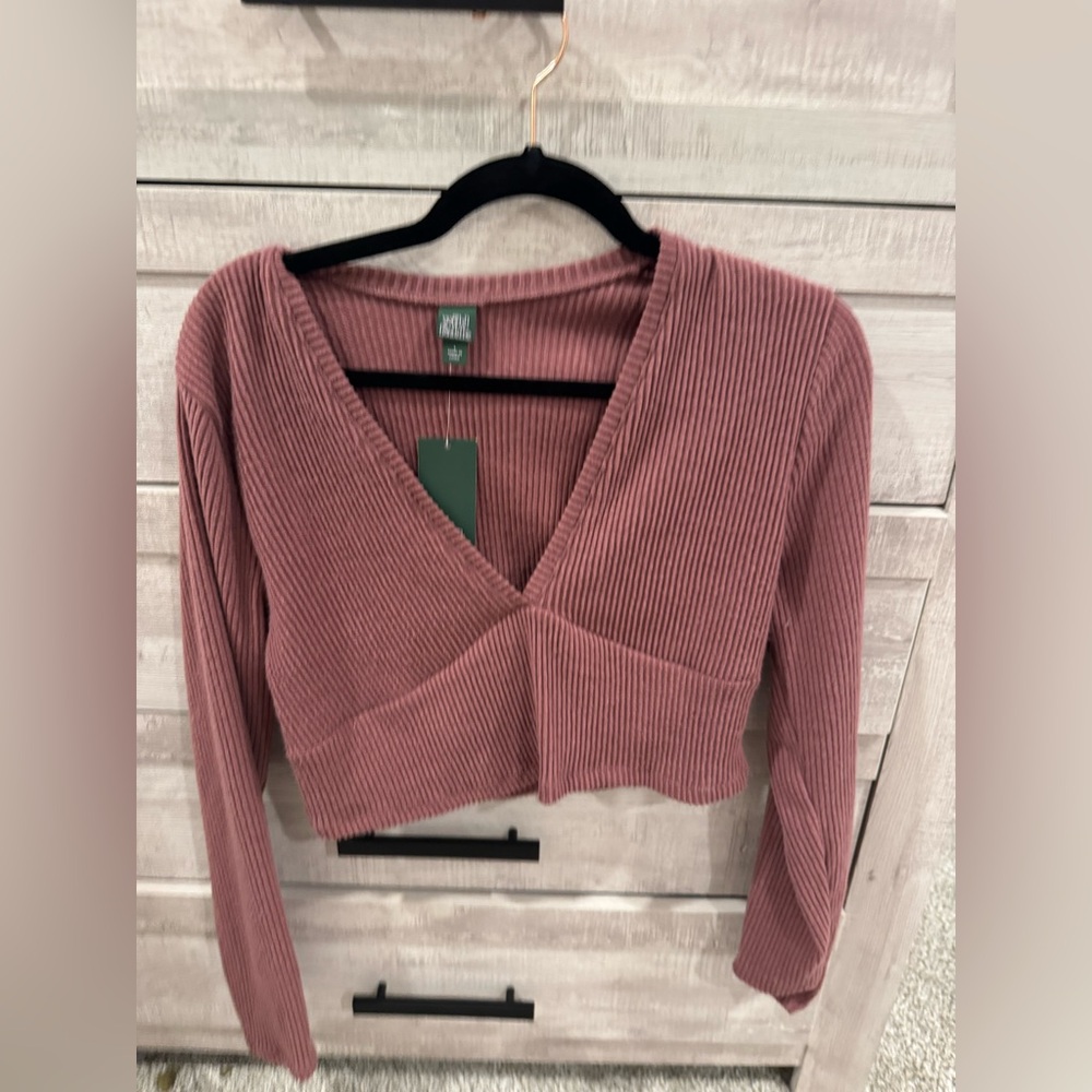 cute mauve sweater/top, cropped!
